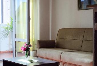 Apartment Vukica with free parking has Balcony rooms