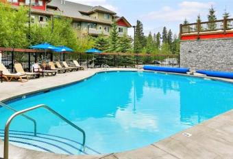Renovated Condo, 2BR, 2BA, Heated Pool, 3 Hot Tubs, Pets Welcome! has Balcony rooms