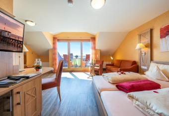 Hotel Mohren inklusive Fr  hst  ck has Balcony rooms