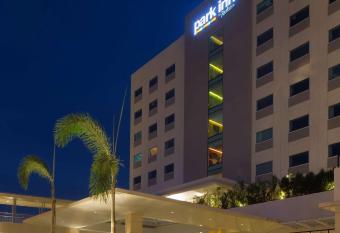 Park Inn by Radisson Davao allows 18 year olds to book a room