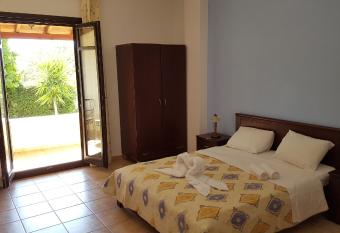 Palirria Hotel & Studios allows 18 year olds to book a room