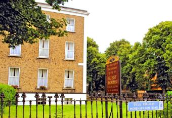 Morehampton Townhouse allows 18 year olds to book a room