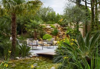 Maison Pic has Balcony rooms