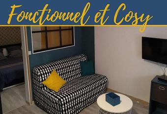 Joli petit logement en centre ville de Brioude allows 18 year olds to book a room
