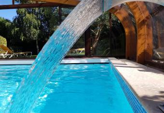 Tulip Inn Honfleur Residence & Spa allows 18 year olds to book a room