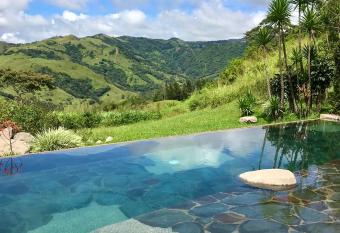 El Sol Monteverde has Balcony rooms