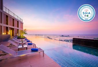 Somerset Harbourview Sri Racha - SHA Extra Plus allows 18 year olds to book a room