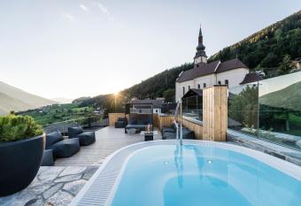 Viel Nois Guest House has Balcony rooms