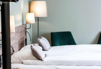 Scandic Uplandia allows 18 year olds to book a room