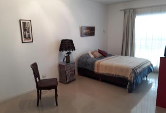 400 Av libertador san fernando PISCINA COCHERA seguridad 24 hs allows 18 year olds to book a room