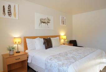 The Aspen allows 18 year olds to book a room