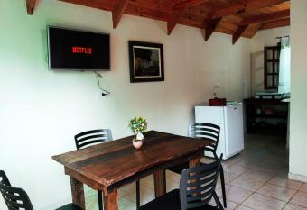 Cabanas MERALE Excelente Ubicacion allows 18 year olds to book a room