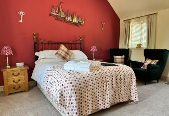 Canaston Oaks has Balcony rooms