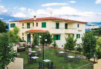 Elimeia 3 Hotel allows 18 year olds to book a room