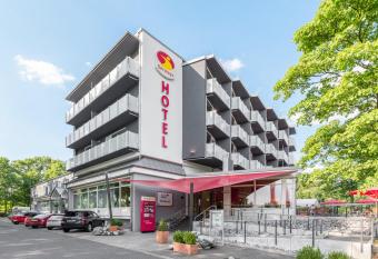 Serways Hotel Remscheid has Balcony rooms