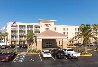 Hampton Inn St. Augustine Beach has Balcony rooms