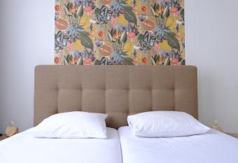 Stadsherberg de Poshoorn allows 18 year olds to book a room