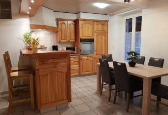 Apartement-G  te rural    3 km de Del  mont has Balcony rooms