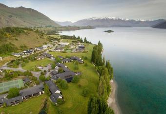 Edgewater Hotel has Balcony rooms