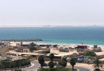 Cozy Suite Close To Aquarium And Al Khan Lagoon has Balcony rooms
