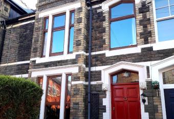 T   Selah, Rugby Ave, Neath allows 18 year olds to book a room