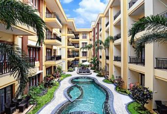 Kuta Town House Apartments has Balcony rooms