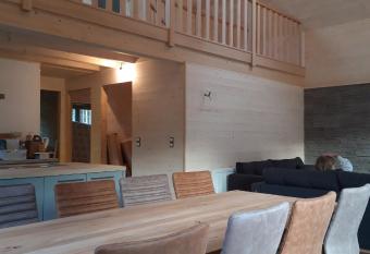 Chalet Tjaffers lodge allows 18 year olds to book a room