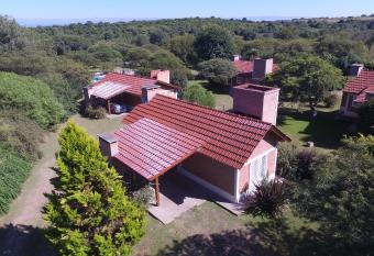 El Portillo allows 18 year olds to book a room