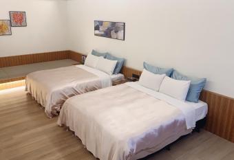 Shu Xin Motel allows 18 year olds to book a room