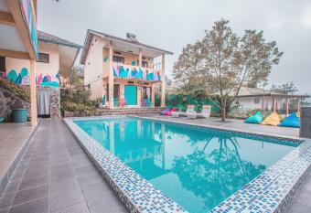 d Oasis Mountain Resort allows 18 year olds to book a room