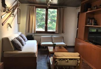 Apartamento en SAPPORO allows 18 year olds to book a room