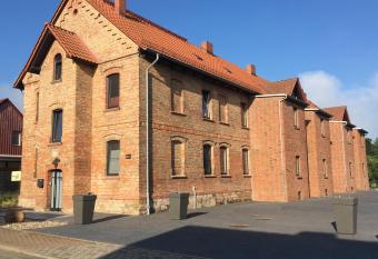 G  stehaus Am Wald Oschersleben allows 18 year olds to book a room