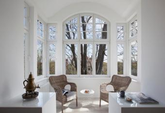 RJ Apartments Chopina allows 18 year olds to book a room