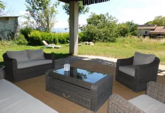 La Ferme de Chaleyre has Balcony rooms