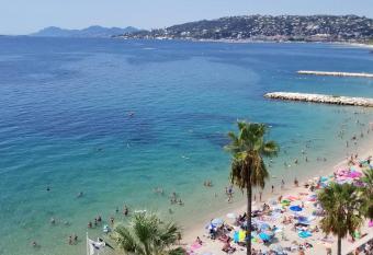 Le Soleil has Balcony rooms