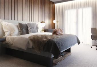 Cave Hotel near Canterbury has Balcony rooms