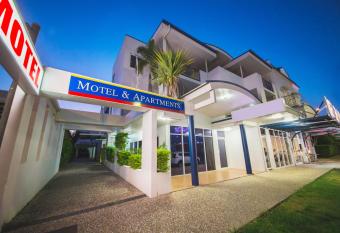 Cosmopolitan Motel & Serviced Apartments has Balcony rooms