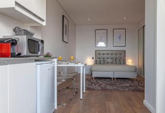 Infinito Azul has Balcony rooms