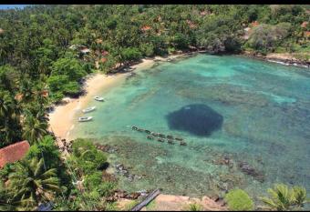 Light house beach home has Balcony rooms