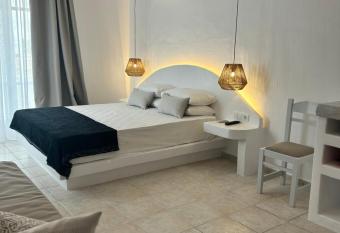 Apollonia Studios has Balcony rooms