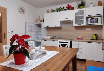 Apartm  n pod Bo    m Darem has Balcony rooms