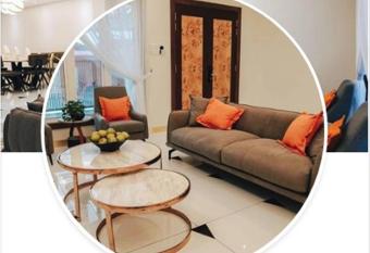 M54 full house has rooms with a private hot tub