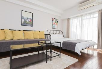 Nanba West   Sakuragawa Station AFP Luxury Apartment has Balcony rooms