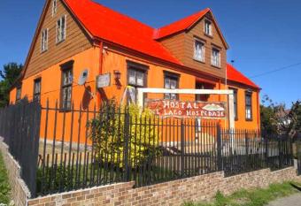 Hostal del Lago has Balcony rooms