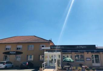 H  tel La Diligence allows 18 year olds to book a room