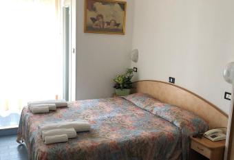 Hotel Augustus allows 18 year olds to book a room