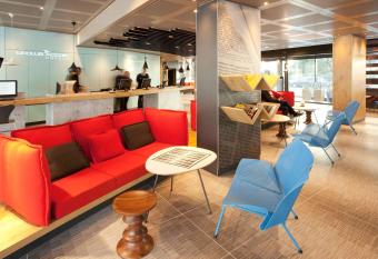 ibis Gen  ve Centre Nations allows 18 year olds to book a room