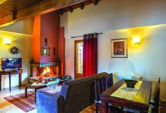 Odos Oneiron allows 18 year olds to book a room