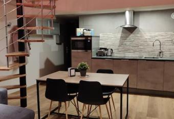 Le business, duplex moderne special PRO de passage allows 18 year olds to book a room