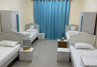 Kaya Hostel has rooms with a private hot tub